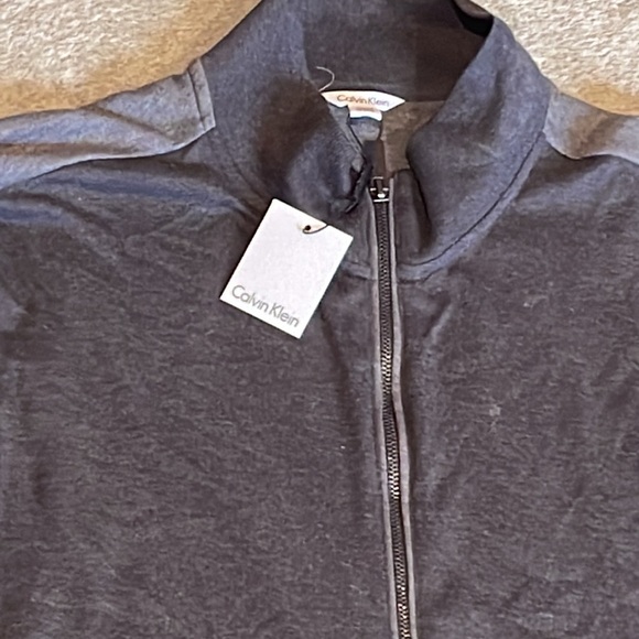 NWT Calvin Klein sweatshirt size XL - Picture 2 of 10